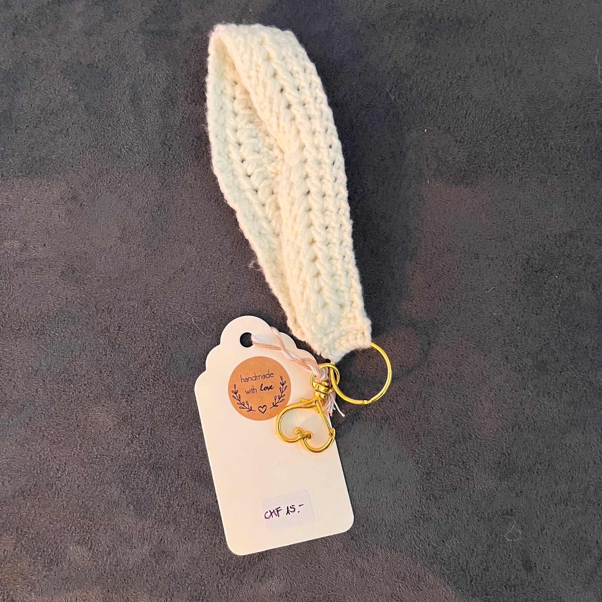 Gehäkelte Handschlaufe aus weicher Wolle