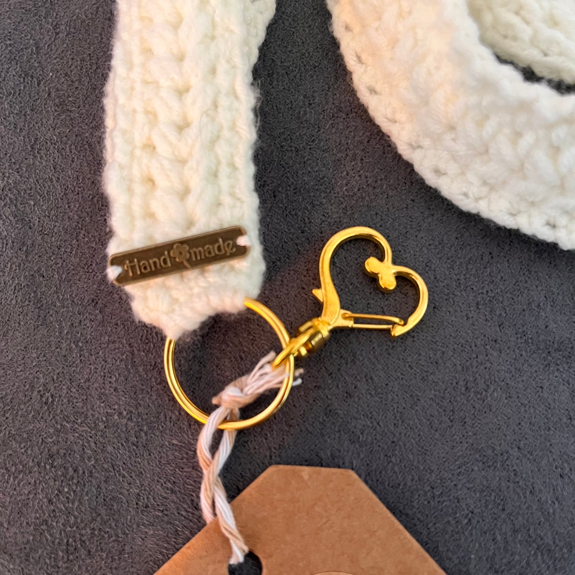 Gehäkelte Handykette - weich und elegant