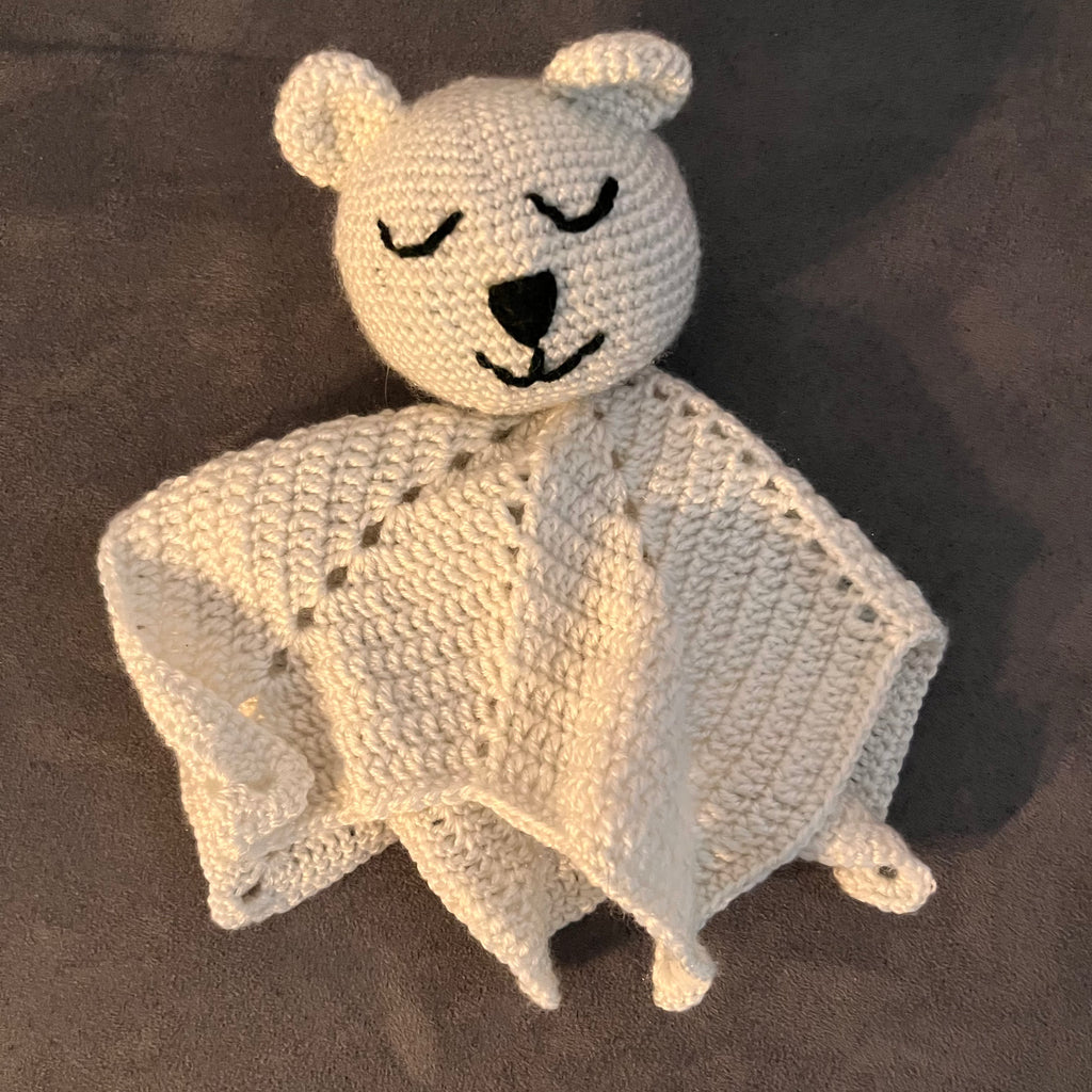 Set „Kleines Bärchen“ — handgemachte Lieblingsstücke für die ersten Abenteuer