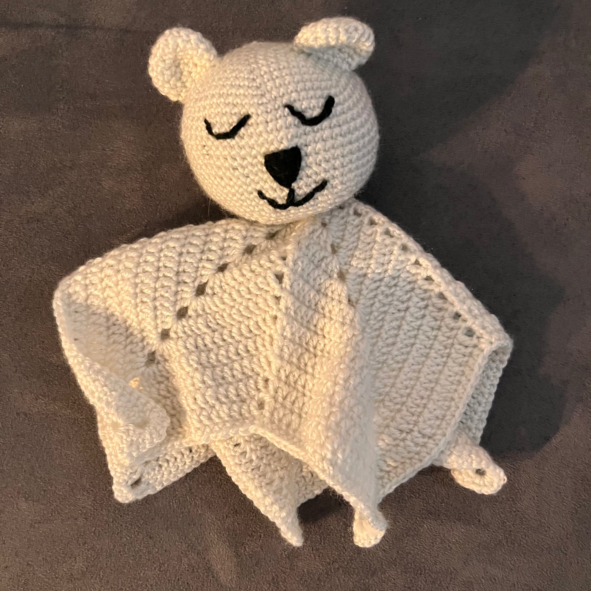 Set „Kleines Bärchen“ — handgemachte Lieblingsstücke für die ersten Abenteuer