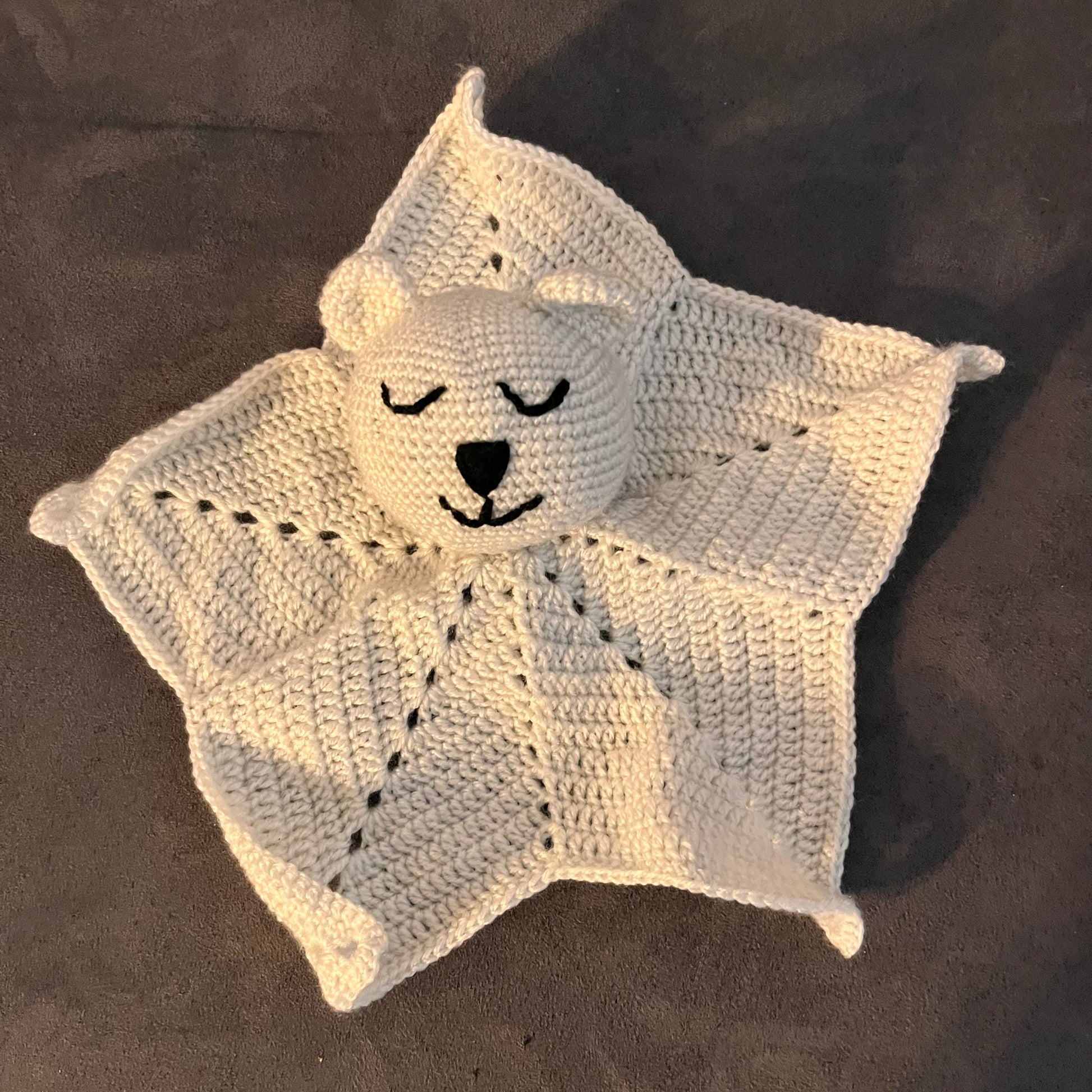 Set „Kleines Bärchen“ — handgemachte Lieblingsstücke für die ersten Abenteuer