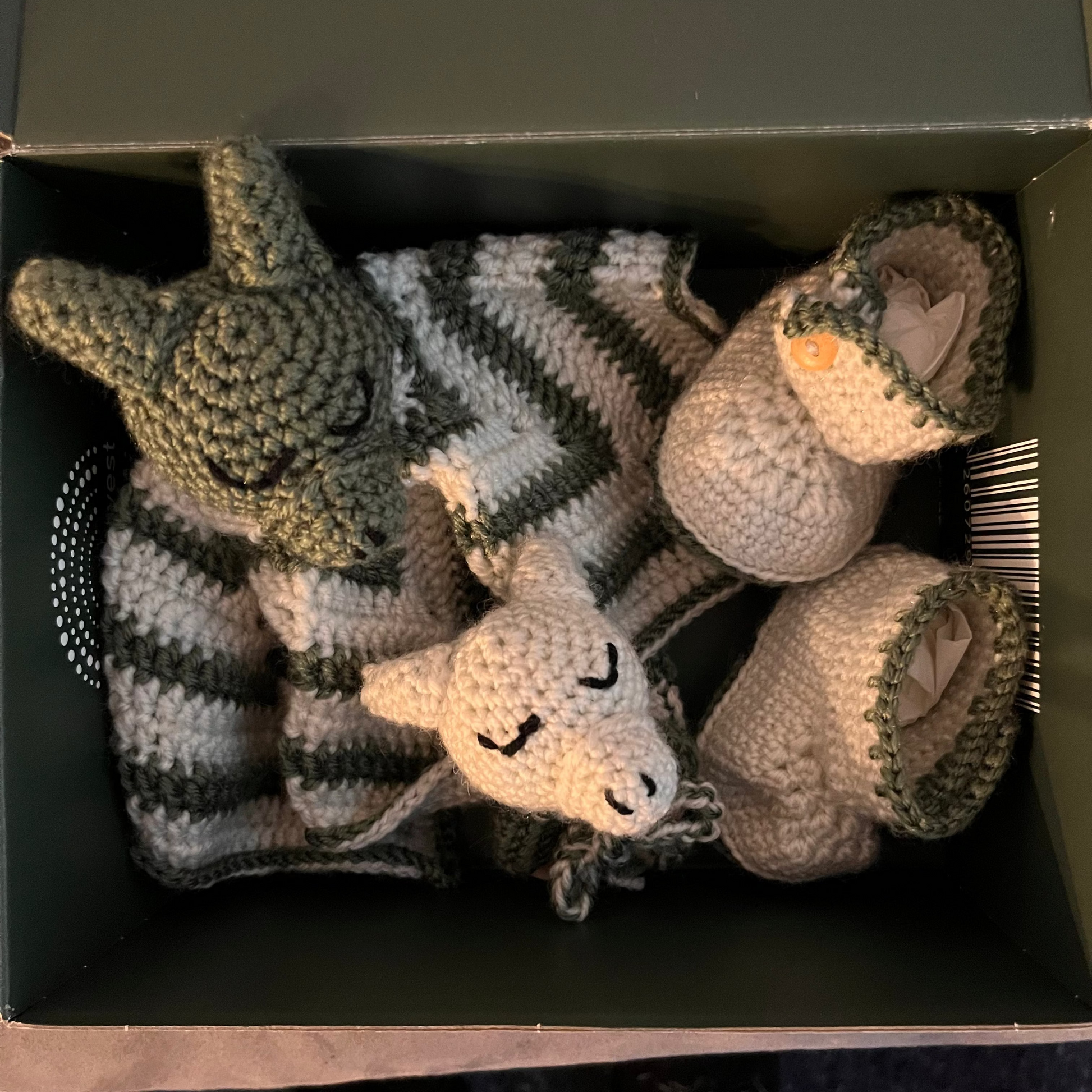 Set „Kleiner Drache“ — liebevoll handgemacht für die Kleinsten