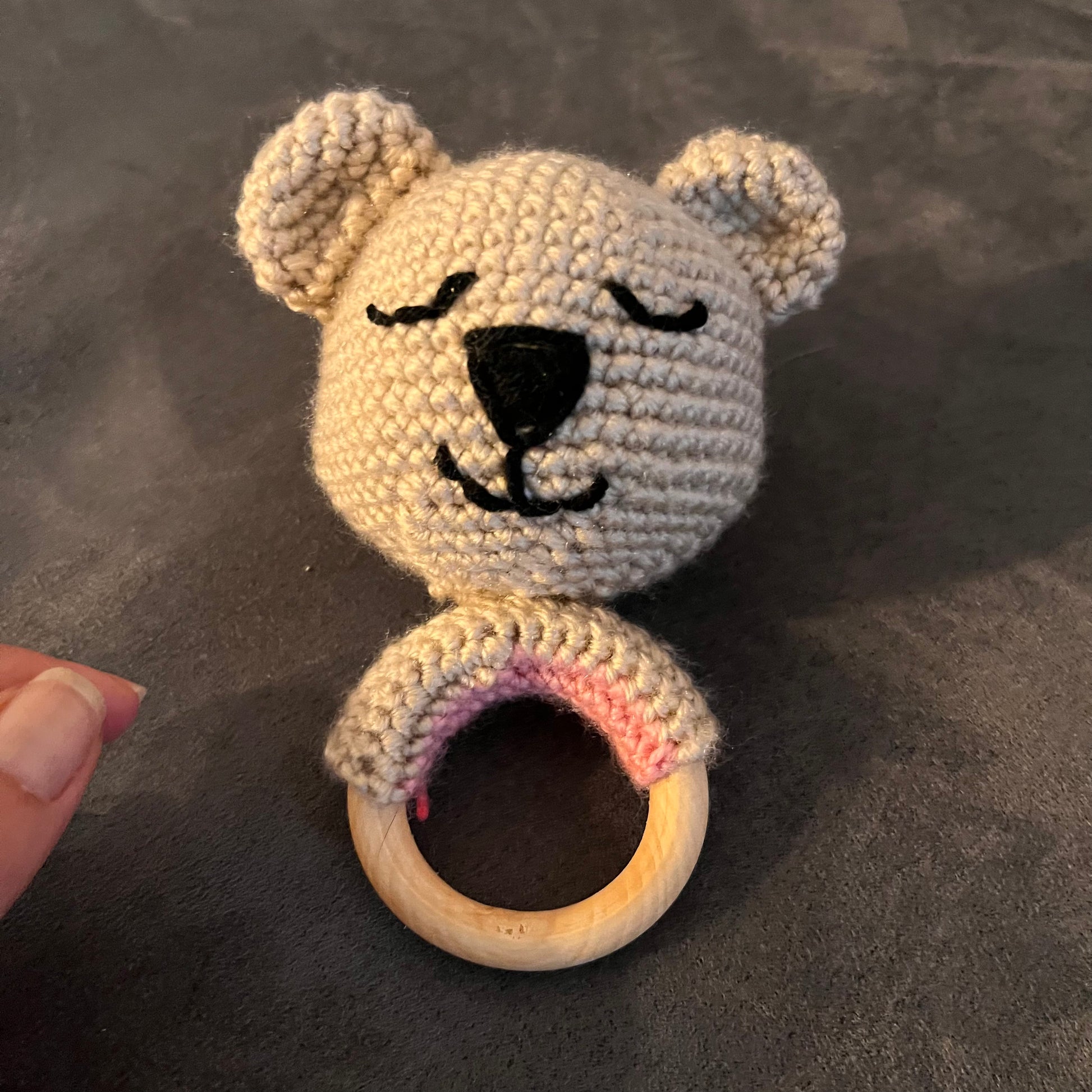 Set „Kleines Bärchen“ in Beige & Pink — sanfte Begleitung für die Allerkleinsten