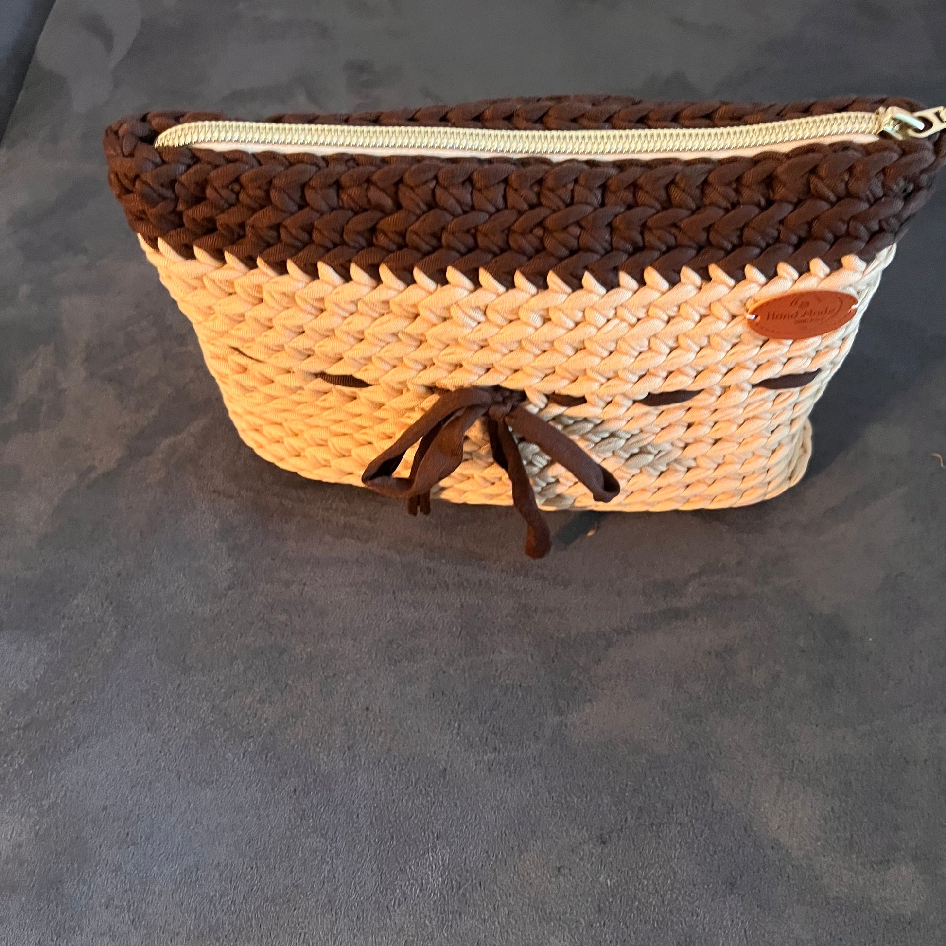 Handgehäkelte Kosmetiktasche aus T-Shirt-Garn – robust, stylisch & individuell