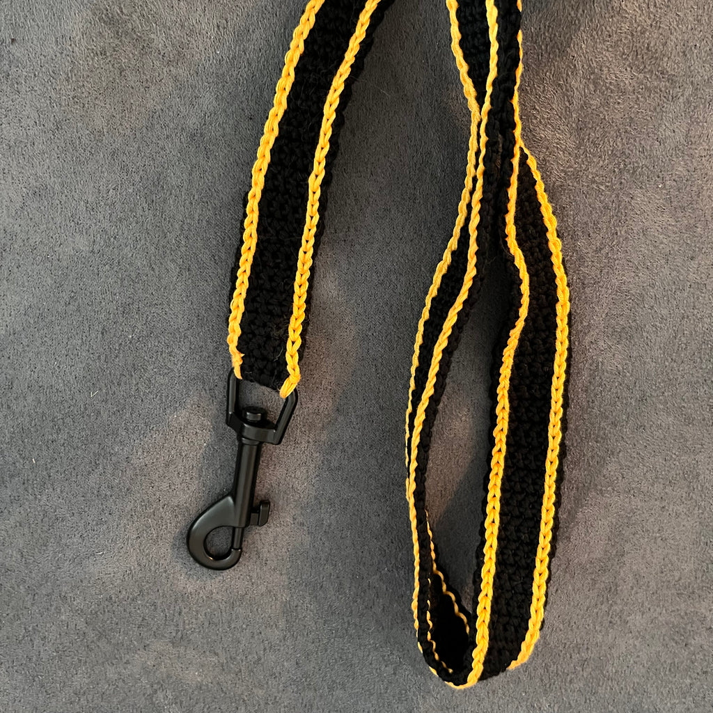 Handgemachte Hundeleine & Halsband-Set – stilvoll, bequem & praktisch
