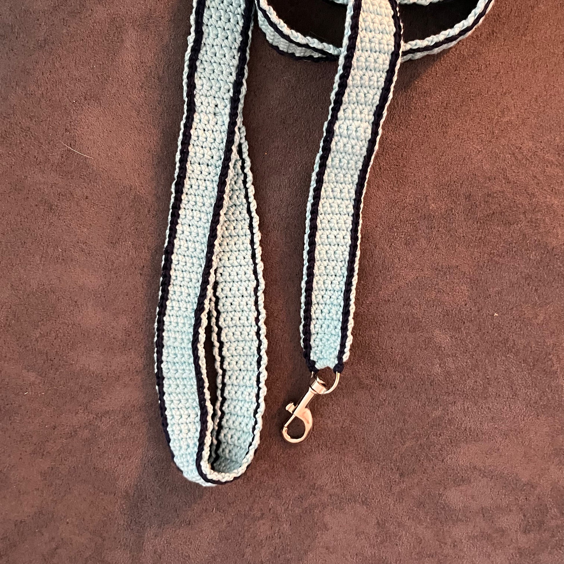 Handgemachte Hundeleine & Halsband-Set – stilvoll, bequem & praktisch