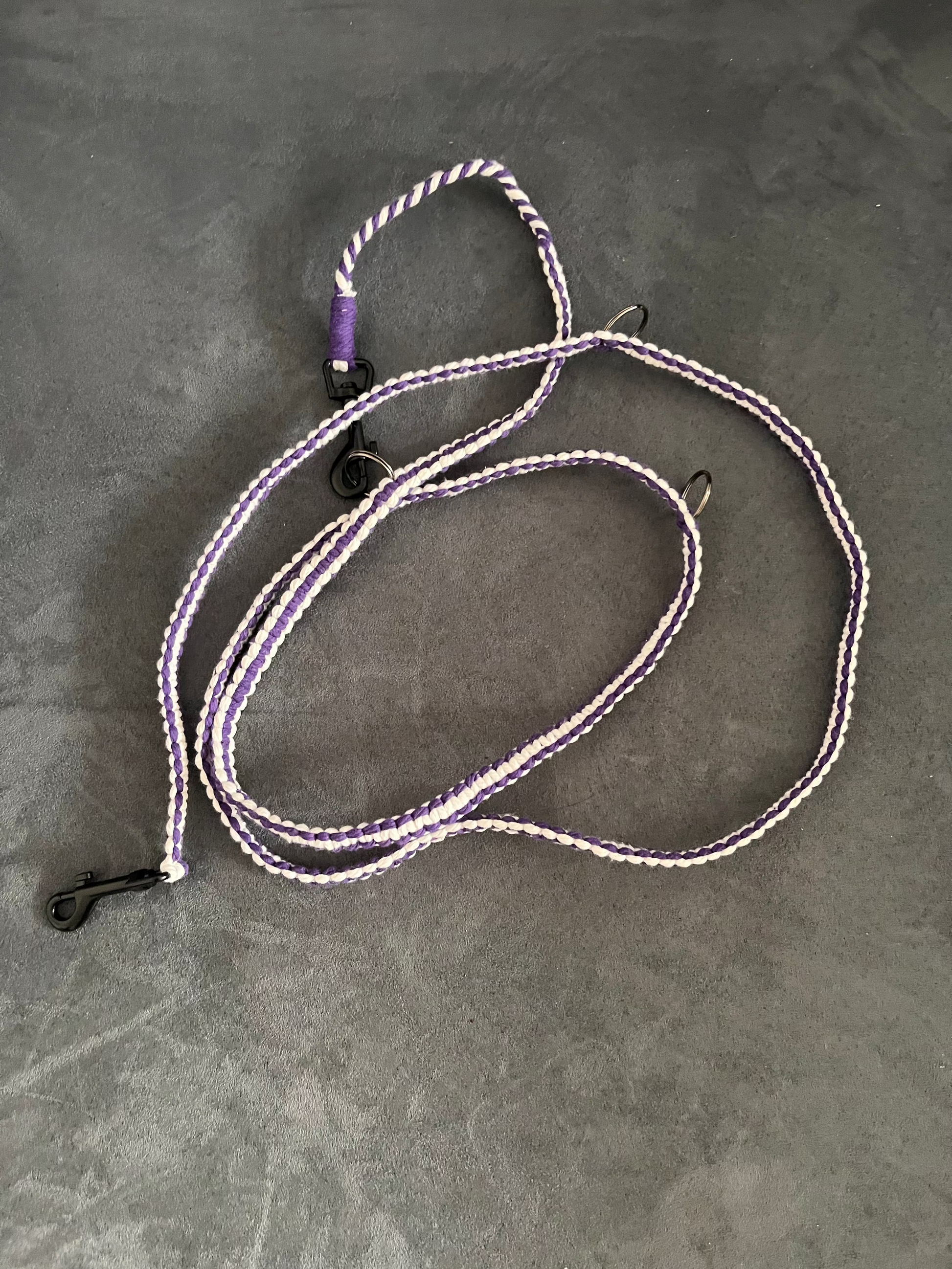 Set aus geknüpfter Hundeleine mit passendem Halsband (beides grössenverstellbar)