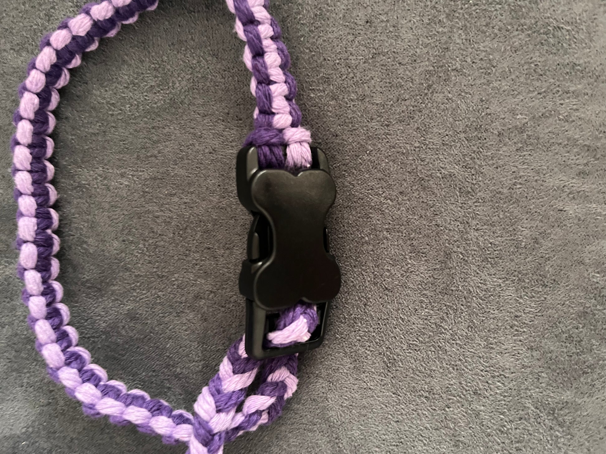Set aus geknüpfter Hundeleine mit passendem Halsband (beides grössenverstellbar)