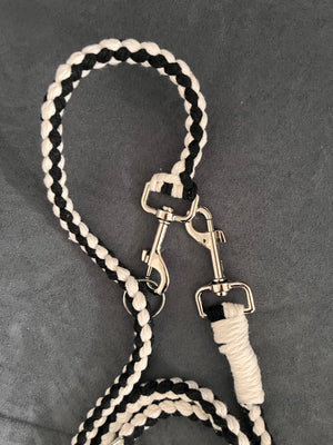Set aus rund geflochtener Hundeleine mit passendem Halsband (beides grössenverstellbar)