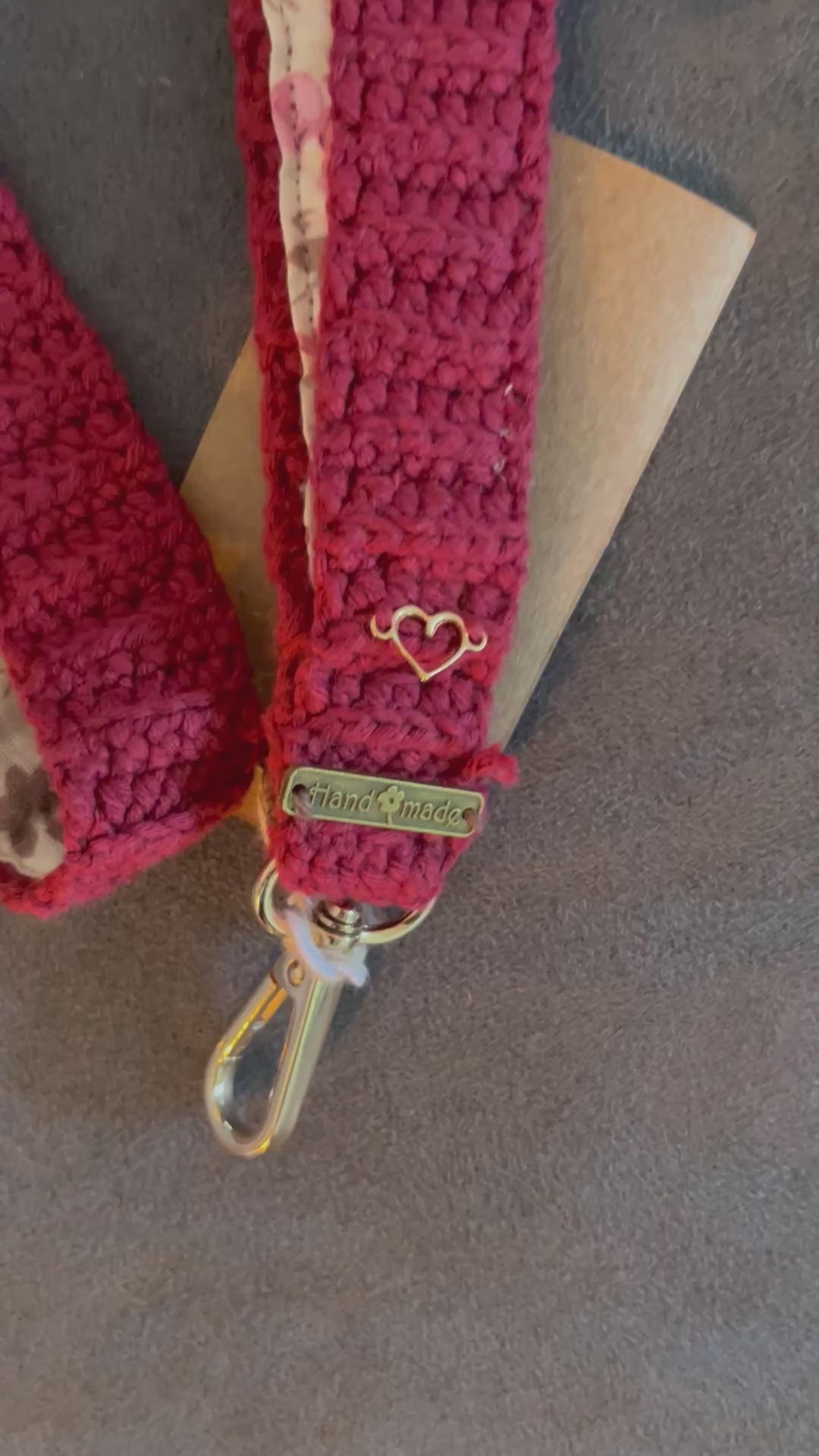 Gehäkelte Handykette - Elegant und verspielt in einem